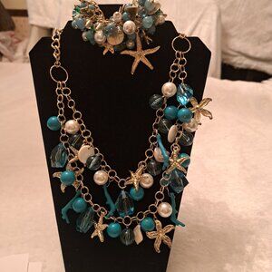 Beautiful necklace and bracelet set